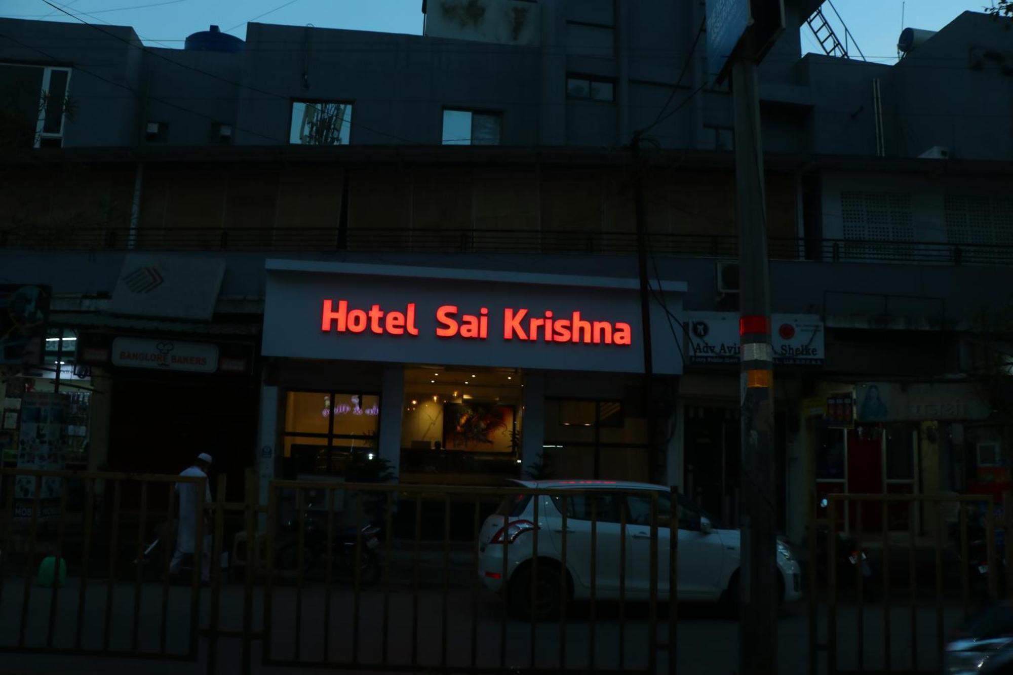 Hotel Sai Krishna Širdi Exteriér fotografie